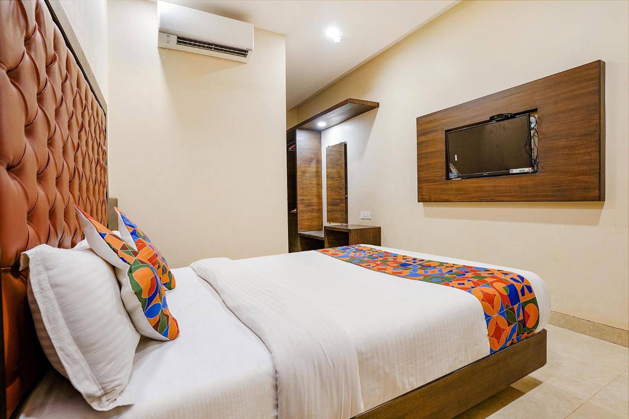 Fabhotel Vertigo Suites - Nr Bkc Bombay Esterno foto