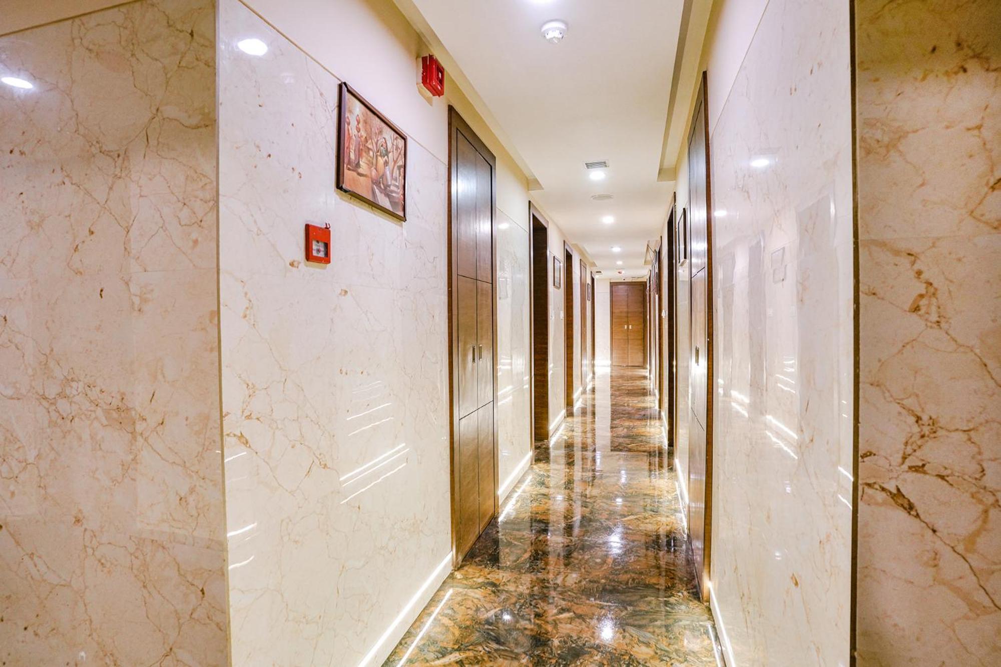 Fabhotel Vertigo Suites - Nr Bkc Bombay Esterno foto