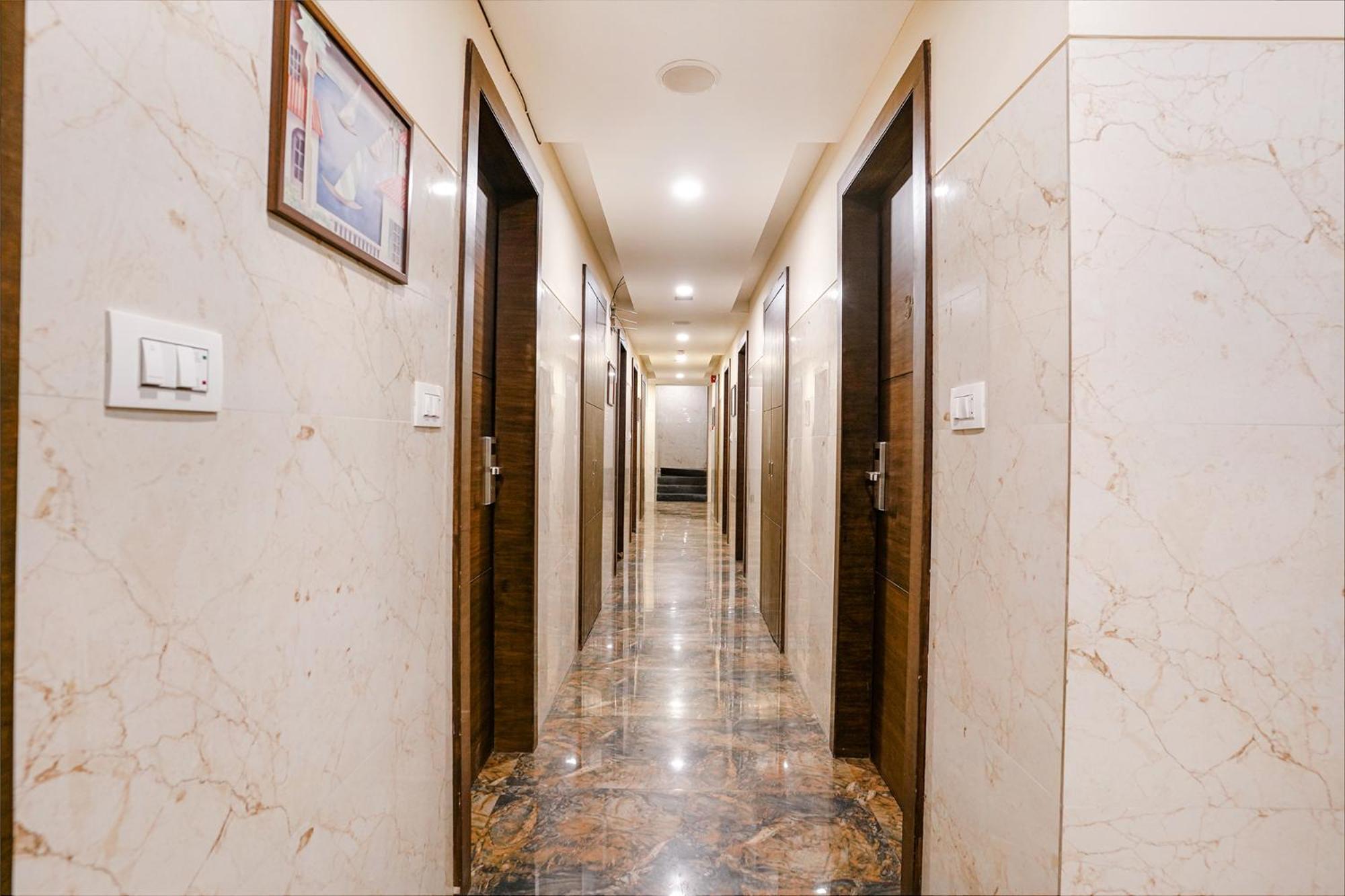 Fabhotel Vertigo Suites - Nr Bkc Bombay Esterno foto